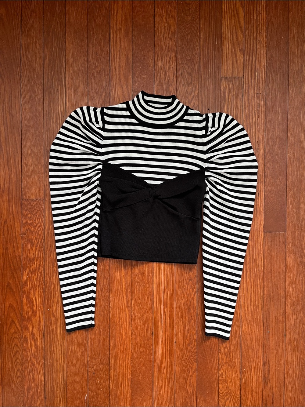 Zara Black & White Striped Puff Sleeve Crop Top